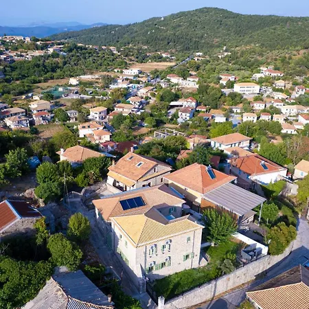 Dervisia Stonehouse 1 *