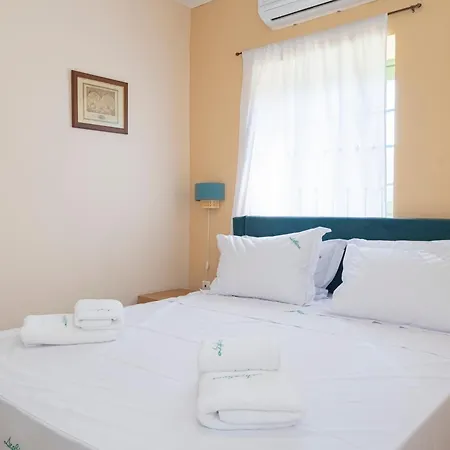 Dervisia Stonehouse 1 Λαζαράτα
